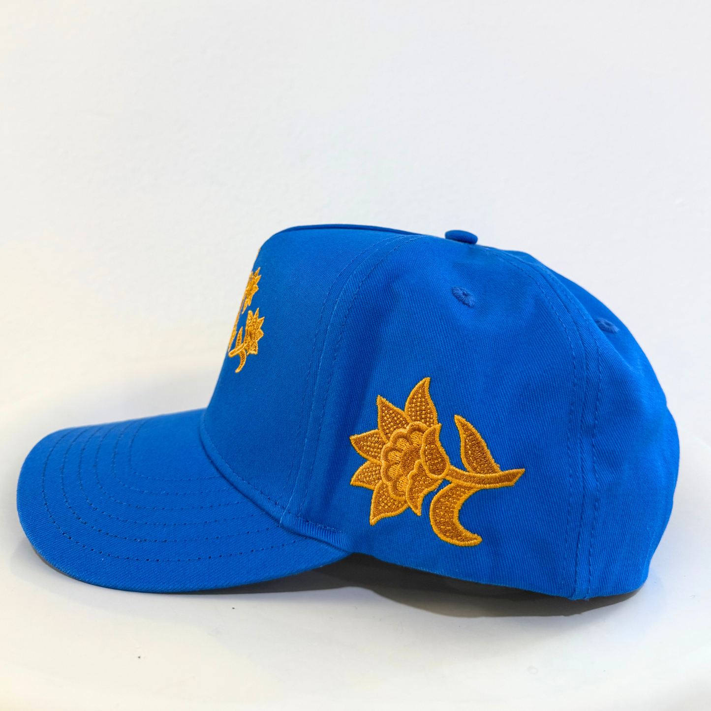 FLOWER CROWN BASEBALL CAP [ROYAL BLUE/GOLD]